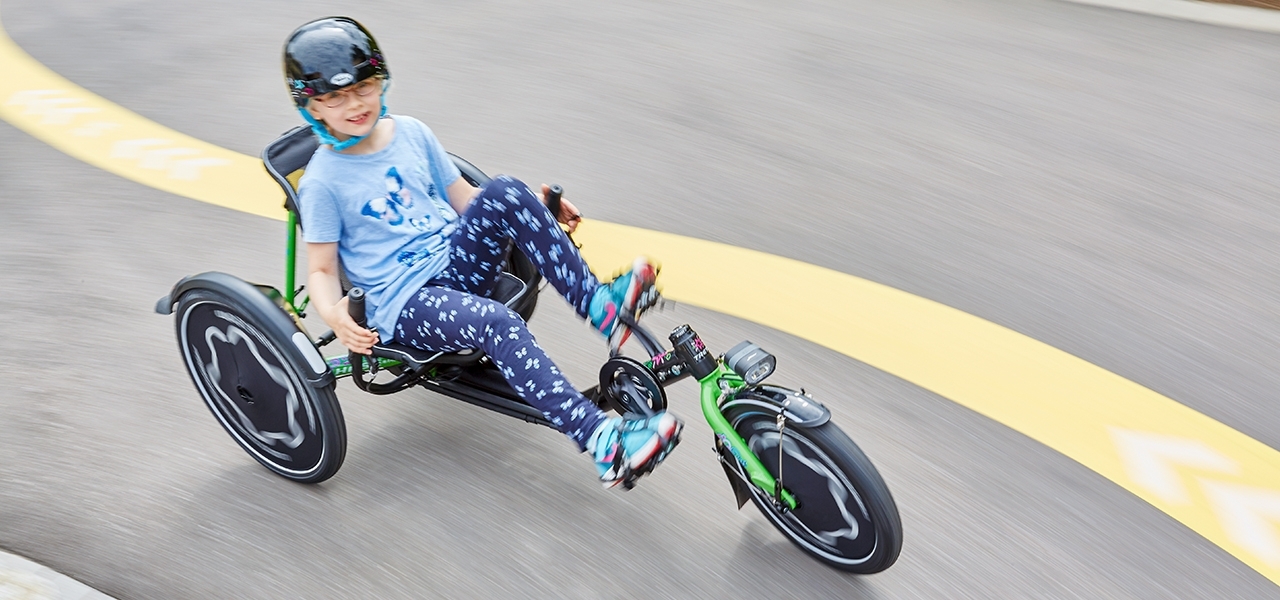 SW10299 Bild2 Hase Bikes Trike Liegerad Dreirad Therapierad 26300 Hase Trets gelbgruen Topseller Konfiguration SW10299 Bild2 Hase Bikes Trike Liegerad Dreirad Therapierad 26300 Hase Trets gelbgruen Topseller Konfiguration