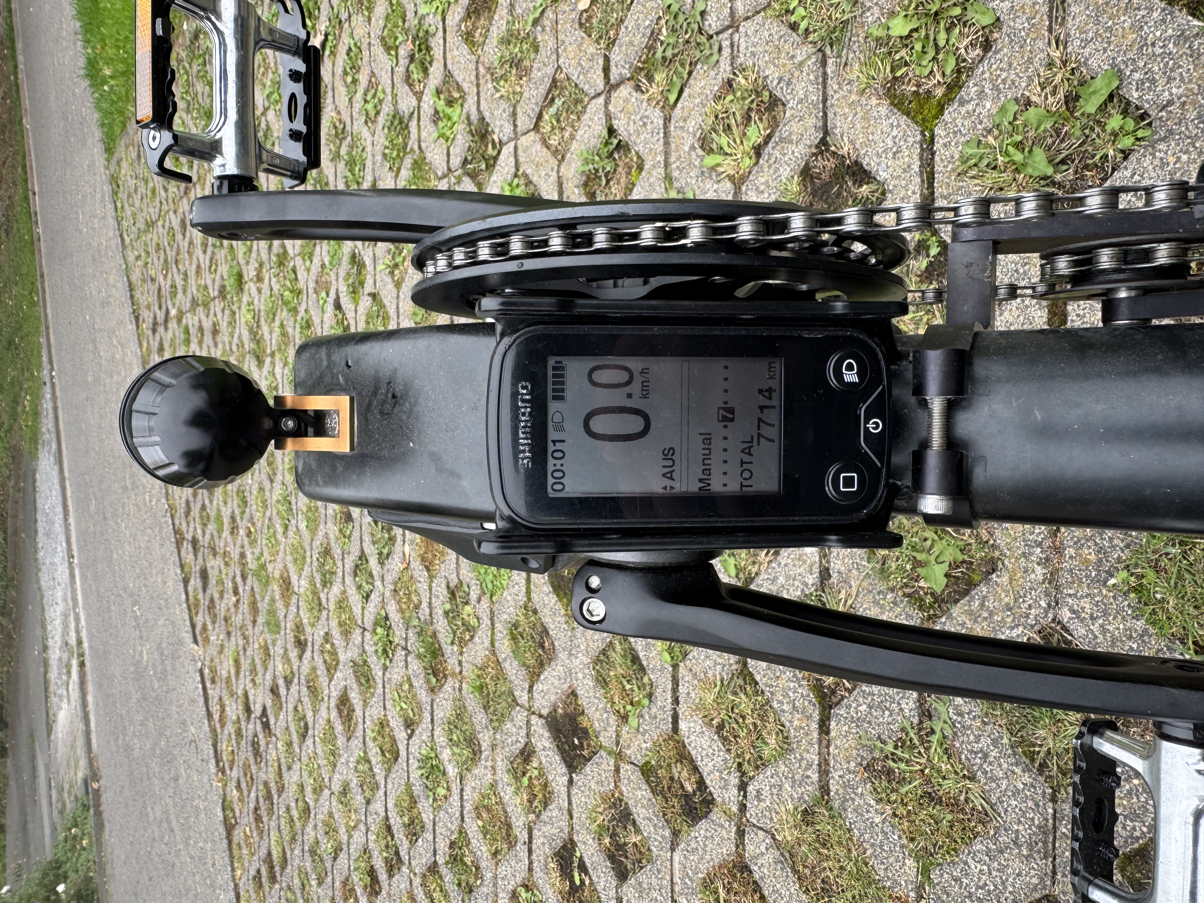 AZUB Ti-FLY 26: Shimano-Display mit Kilometerstand 7.714 km