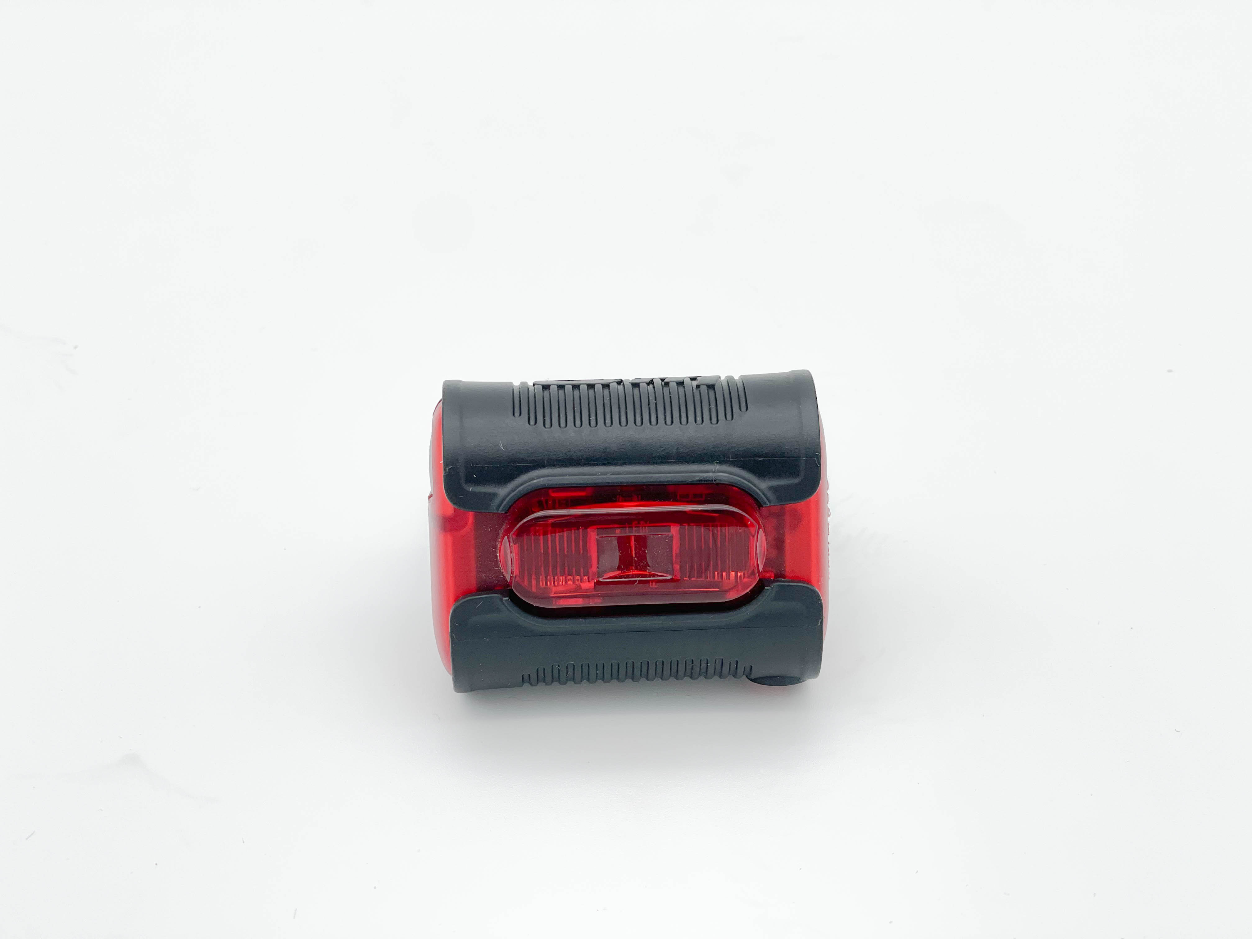 SW10258 Bild1 Busch und Mller Trike Liegerad Dreirad Therapierad Zubehr 382 1US 0013 Busch und Mller LED Rcklicht IC Back Senso SW10258 Bild1 Busch und Mller Trike Liegerad Dreirad Therapierad Zubehr 382 1US 0013 Busch und Mller LED Rcklicht IC Back Senso